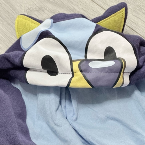 Bluey Kids Hoodie with ears - Picture 3 of 8